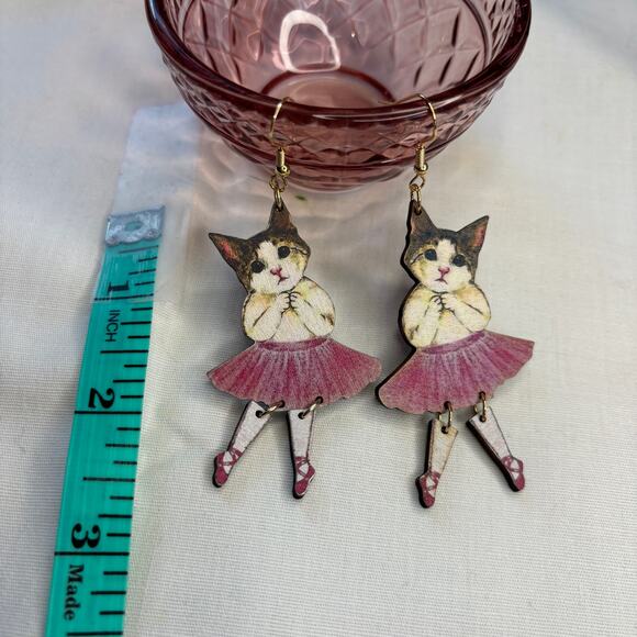 Little Ballet Cat in Tutu Wooden Hand Drawn Painted Earrings Kitschy NWT - Picture 5 of 6